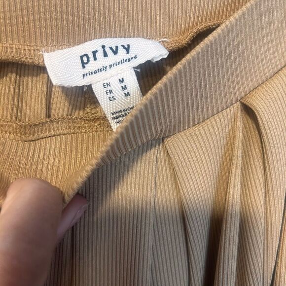 Privy tan wide leg pants NWOT - Picture 4 of 4